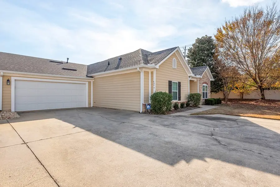 304 Hidden Creek Circle, Dothan, AL 36301 - Image #2