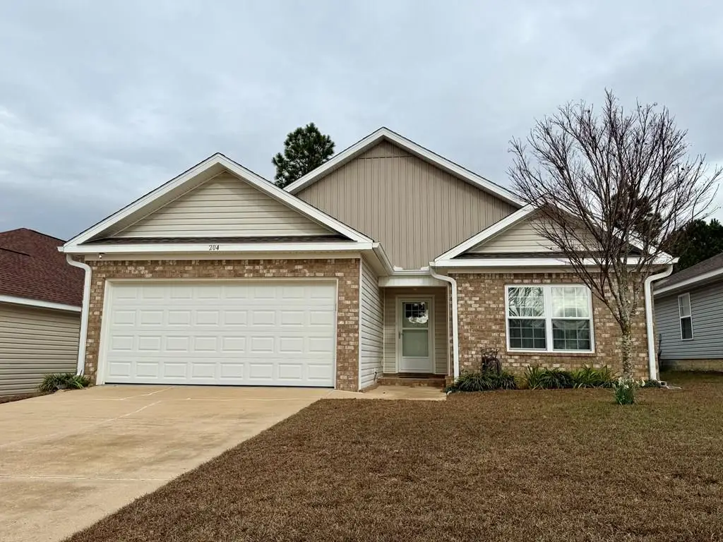 204 Thistlewood Drive, Dothan, AL 36301 - Image #1