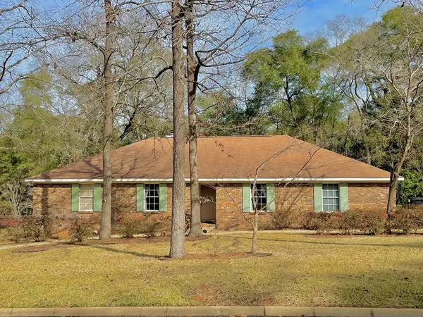 1604 Montcliff Drive, Dothan, AL 36303