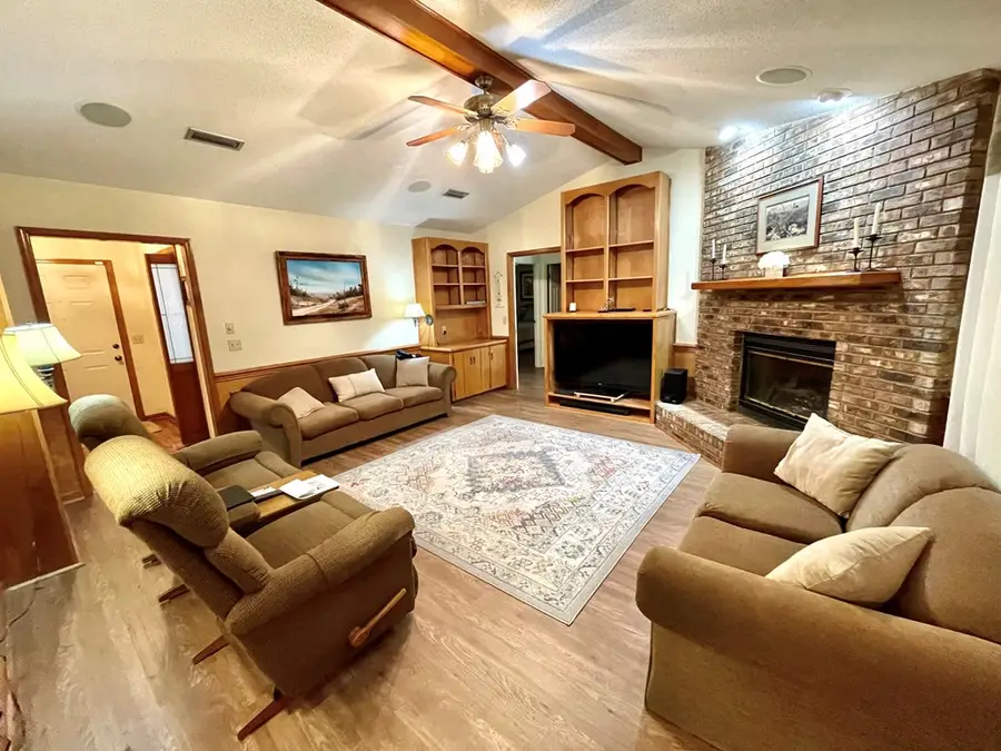 1604 Montcliff Drive, Dothan, AL 36303 - Image #2