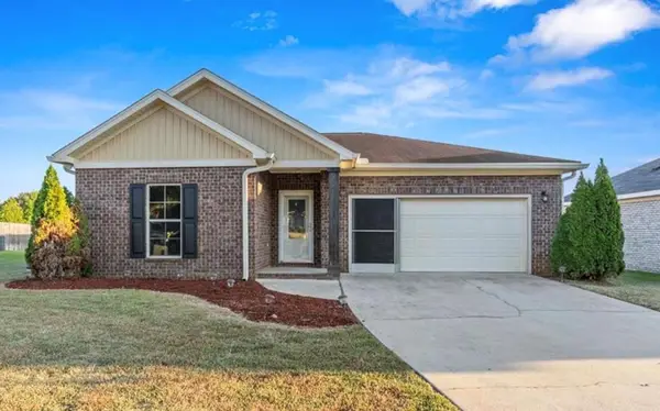 105 Belhaven Dr., Dothan, AL 36303