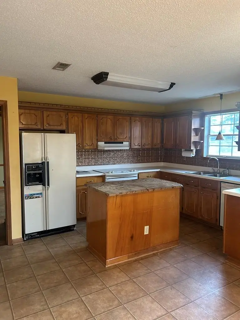 111 Roxbury Road, Dothan, AL 36305 - Image #3