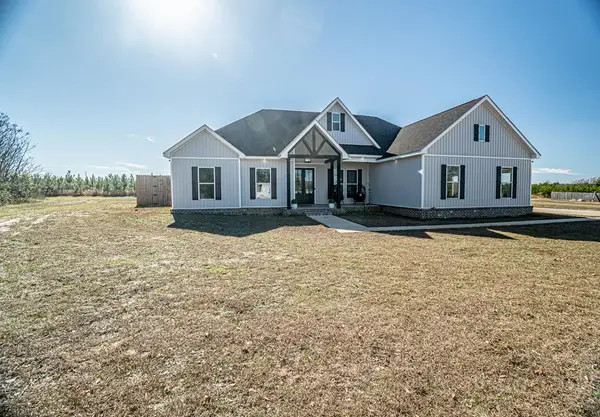 1960 E 134, Headland, AL 36345