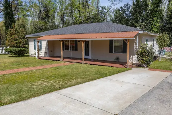 104 Bullock Circle, Eufaula, AL 36027
