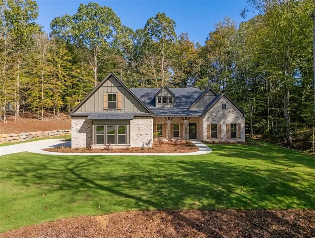 854 Ski Spray Point, Opelika, AL 36804 - Image #1