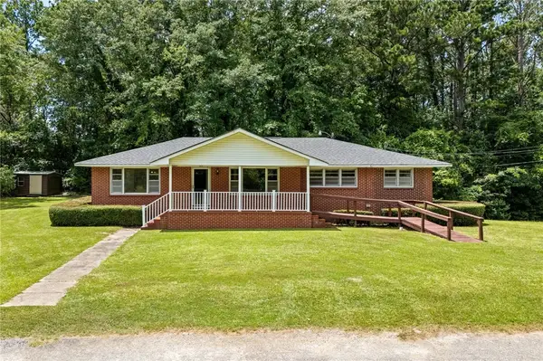 65 Alberta Street, Camp Hill, AL 36850