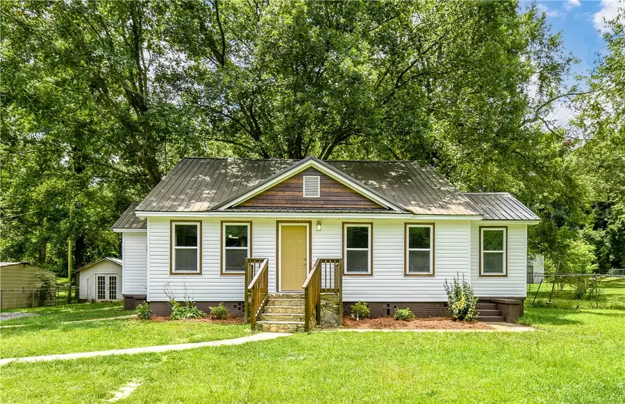 1706 Simpson Street, Alexander City, AL 35010 - #3