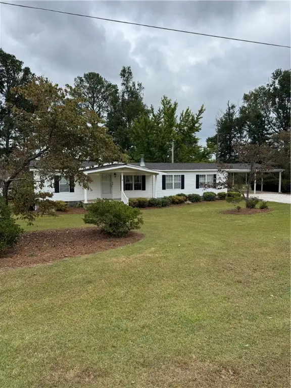 199 Lee Road 632, Opelika, AL 36804