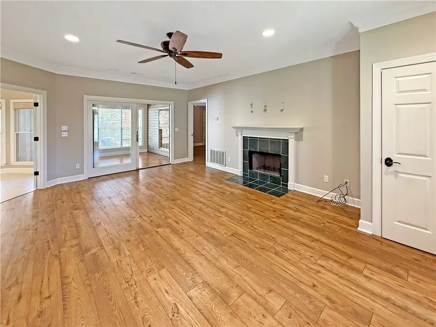 561 Lakeview Ridge, Dadeville, AL 36853 - Image #3