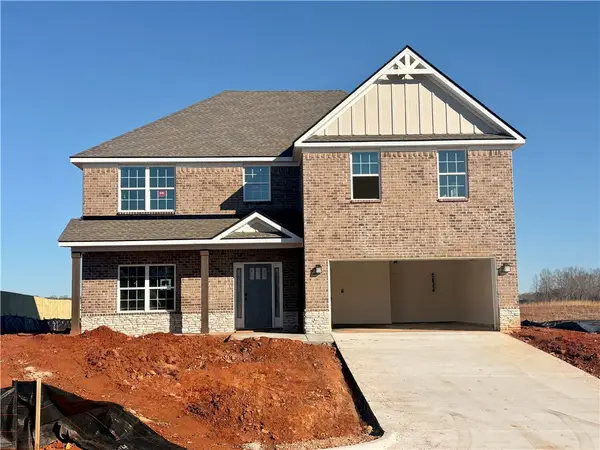 2947 Wyndham Village Drive, Opelika, AL 36804
