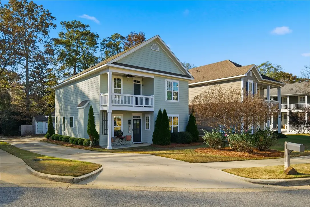 734 Queens Way, Auburn, AL 36830 - #1