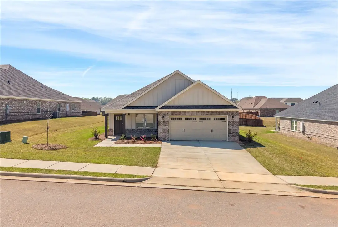1972 Hidden Lakes Drive, Opelika, AL 36801 - #1