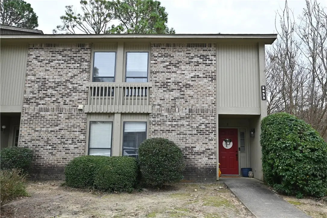 1033 Stonegate Drive #E, Auburn, AL 36832 - Image #1