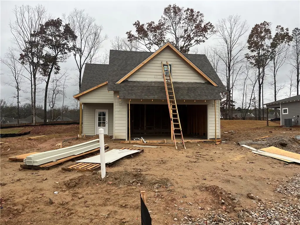 103 Hunters Way, Opelika, AL 36801 - Image #1