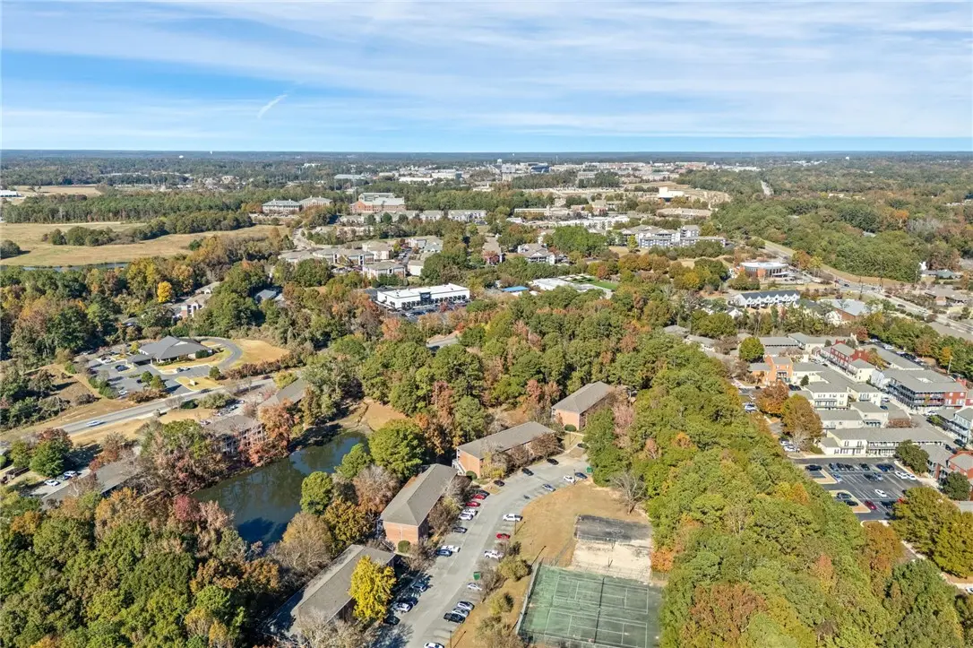 162 E University Drive #I201, Auburn, AL 36832 - #1