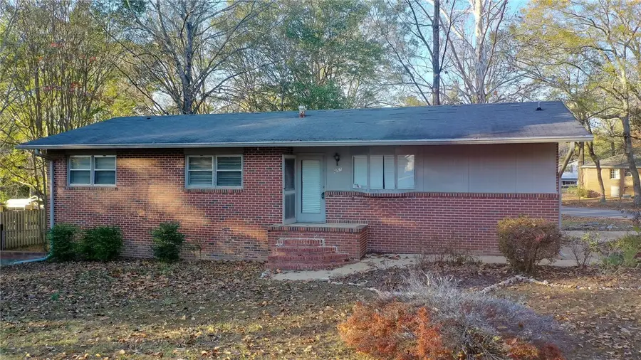 657 E Thach Avenue, Auburn, AL 36380 - Image #2