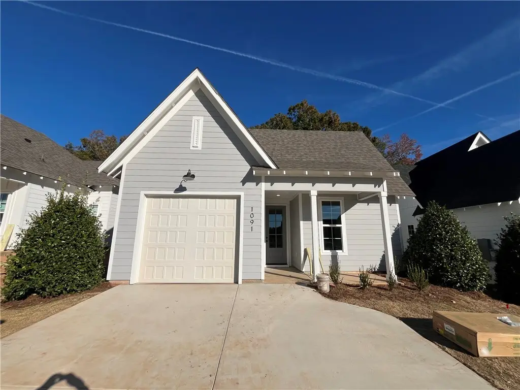1091 Woodland Lane, Opelika, AL 36801 - Image #1