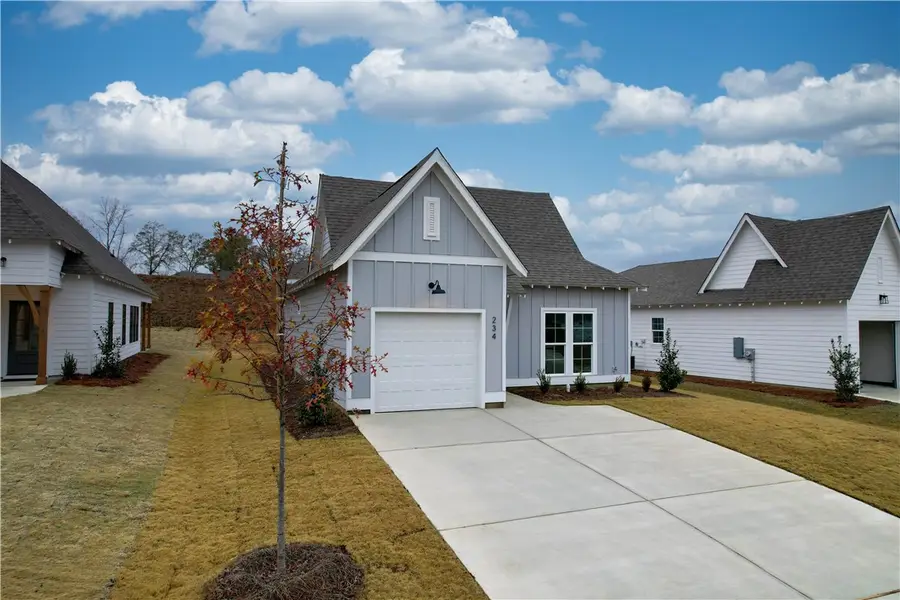 234 Summer Street, Opelika, AL 36804 - #2