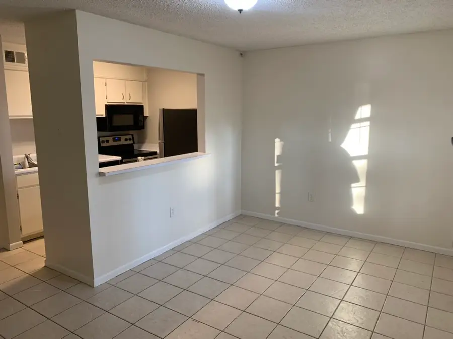 168 E University Drive #L107, Auburn, AL 36832 - Image #2