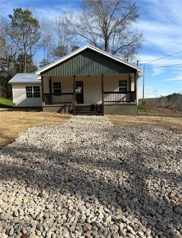 309 Hodge Street, Valley, AL 36854