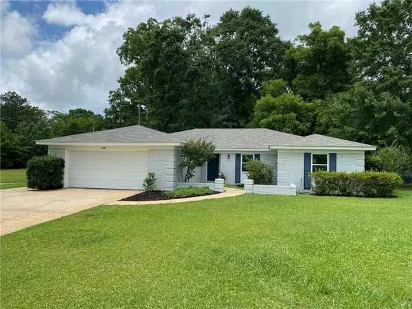 510 India Road, Opelika, AL 36801