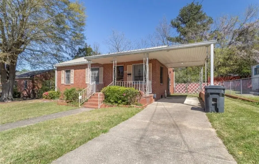 2812 Azalea Avenue, Tuskegee Institute, AL 36088 - #2
