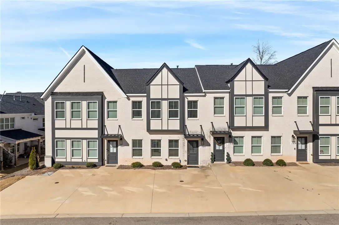 2808 Ridge Crest Court, Opelika, AL 36801 - Image #1