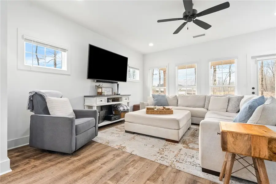 1222 Woodland Circle, Opelika, AL 36801 - Image #3