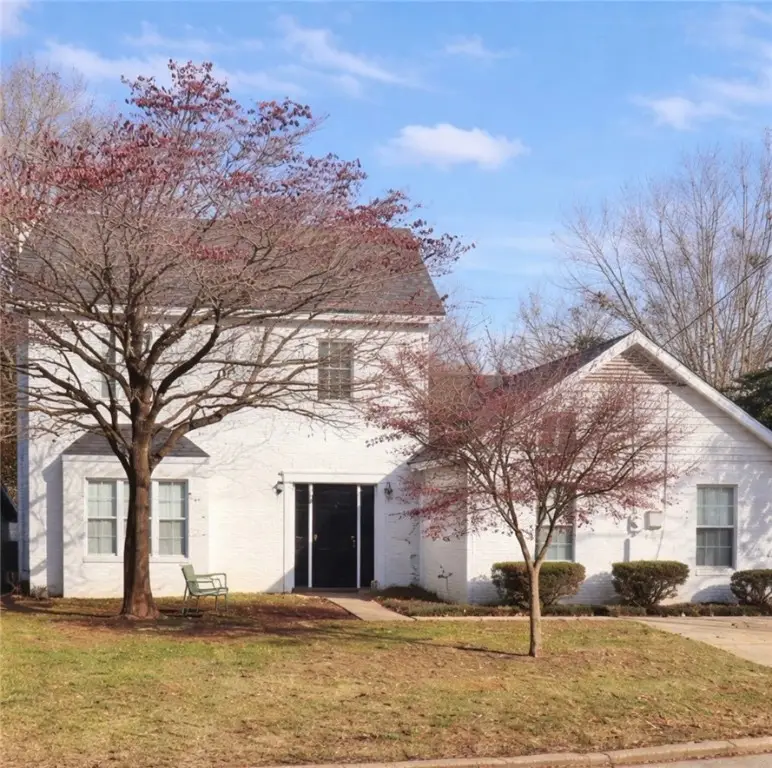 815 Chickasaw Avenue, Auburn, AL 36830 - Image #1