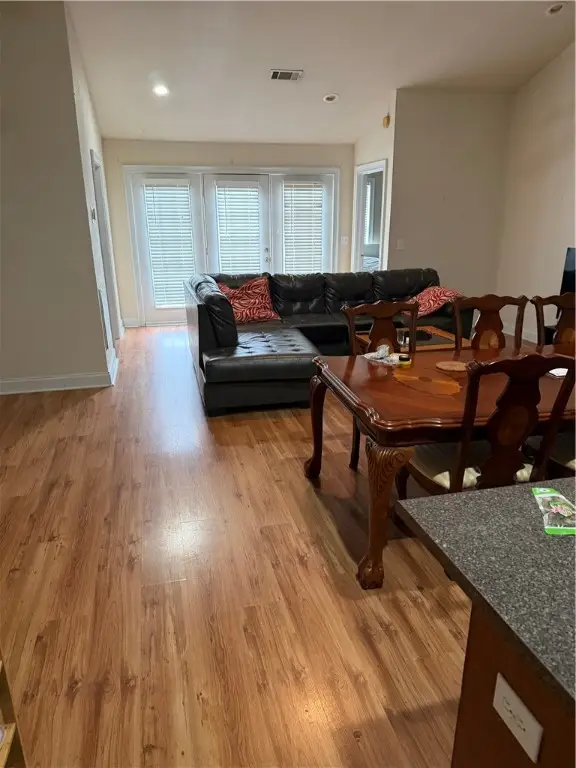 807 W Longleaf Drive #30, Auburn, AL 36832 - Image #2