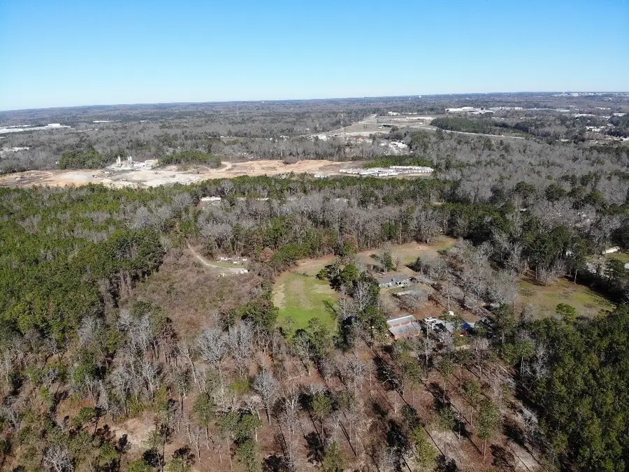 649 Persimmon Drive, Auburn, AL 36830 - Image #2