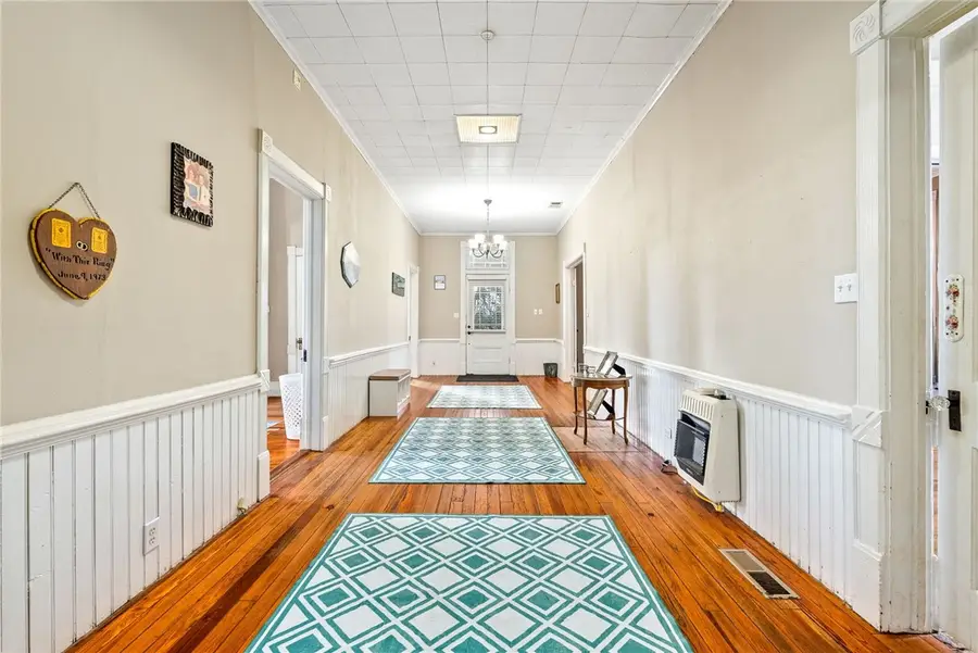 236 N East Street, Dadeville, AL 36853 - #3