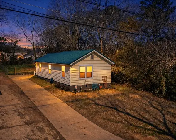 1622 3rd Avenue, Opelika, AL 36804