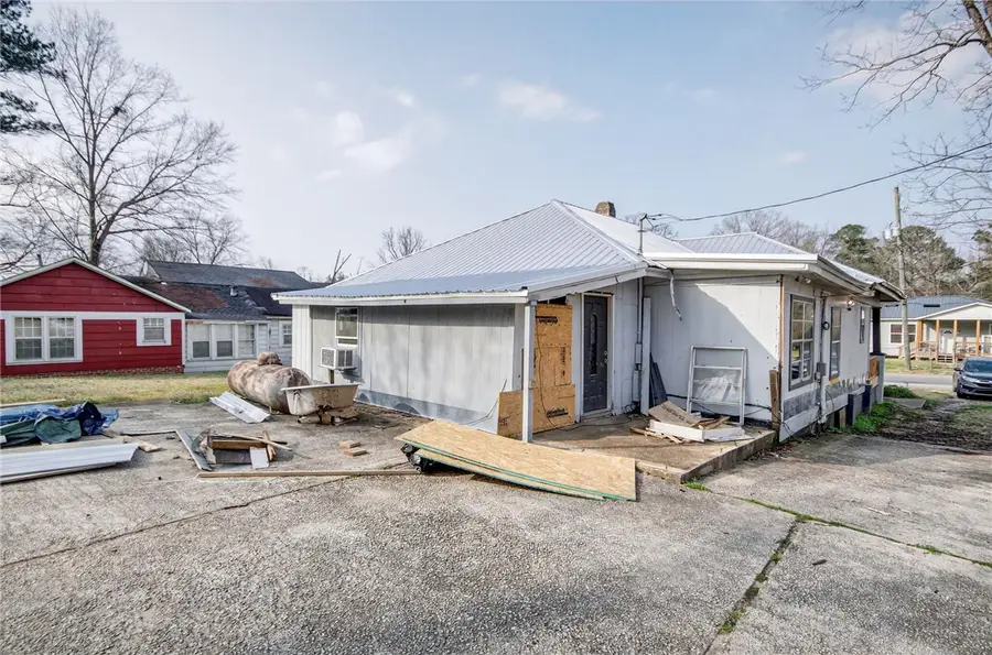 422 N Broad Street, York, AL 36825 - #3