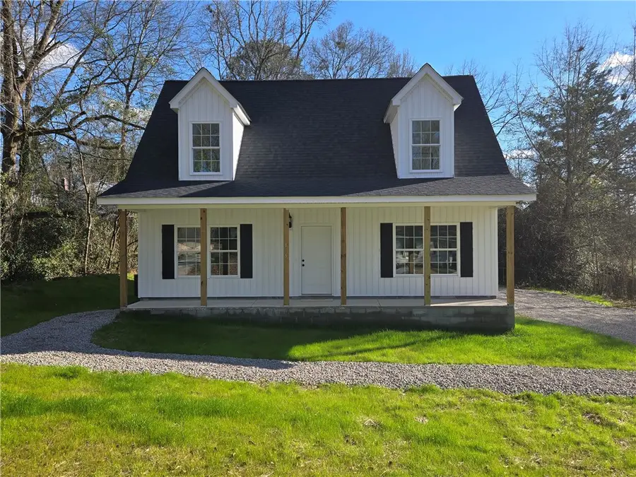 415 Phillips Avenue, Auburn, AL 36832 - #2