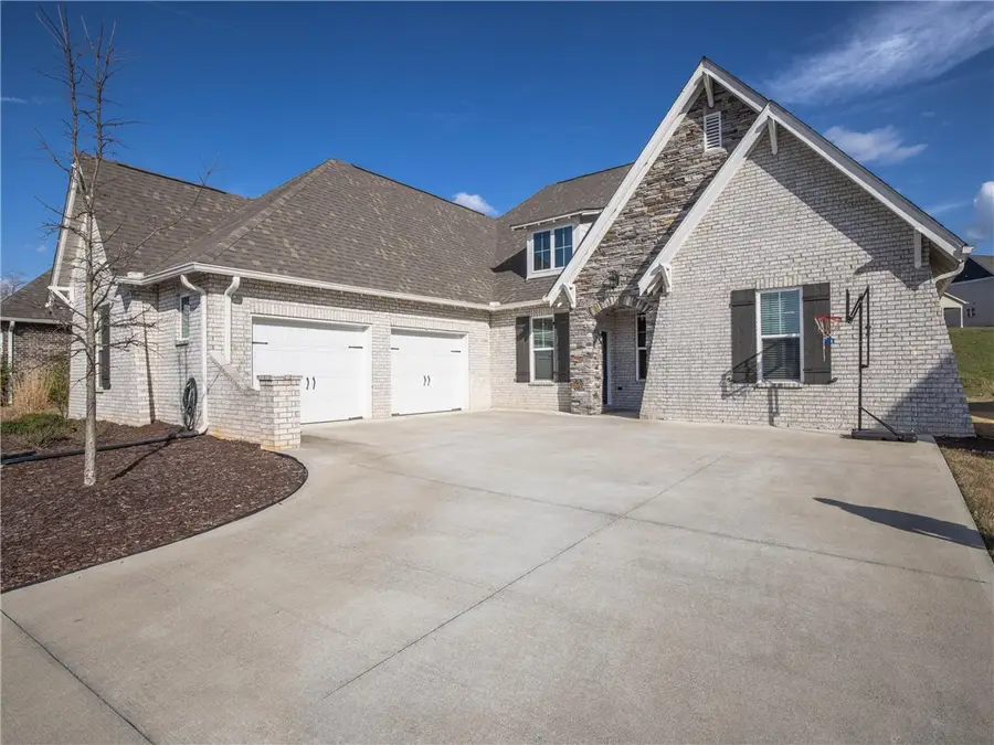 2502 Fountainview Court, Auburn, AL 36832 - #2