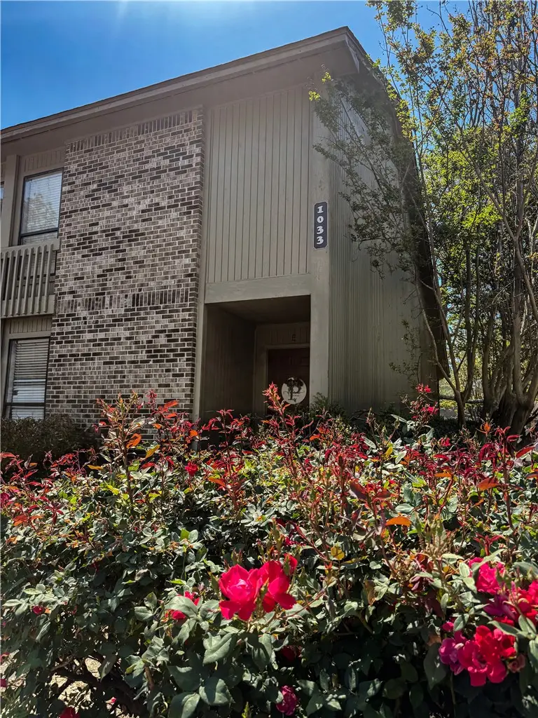 1033 Stonegate Drive #E, Auburn, AL 36832 - #3