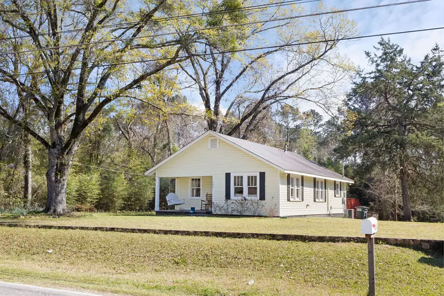 203 Morris Avenue, Opelika, AL 36801 - #2
