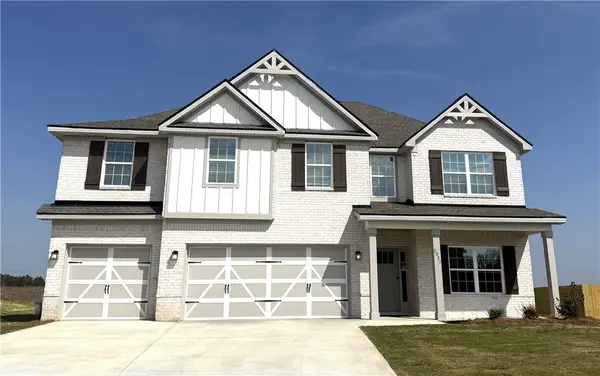 2931 Wyndham Village Drive, Opelika, AL 36804