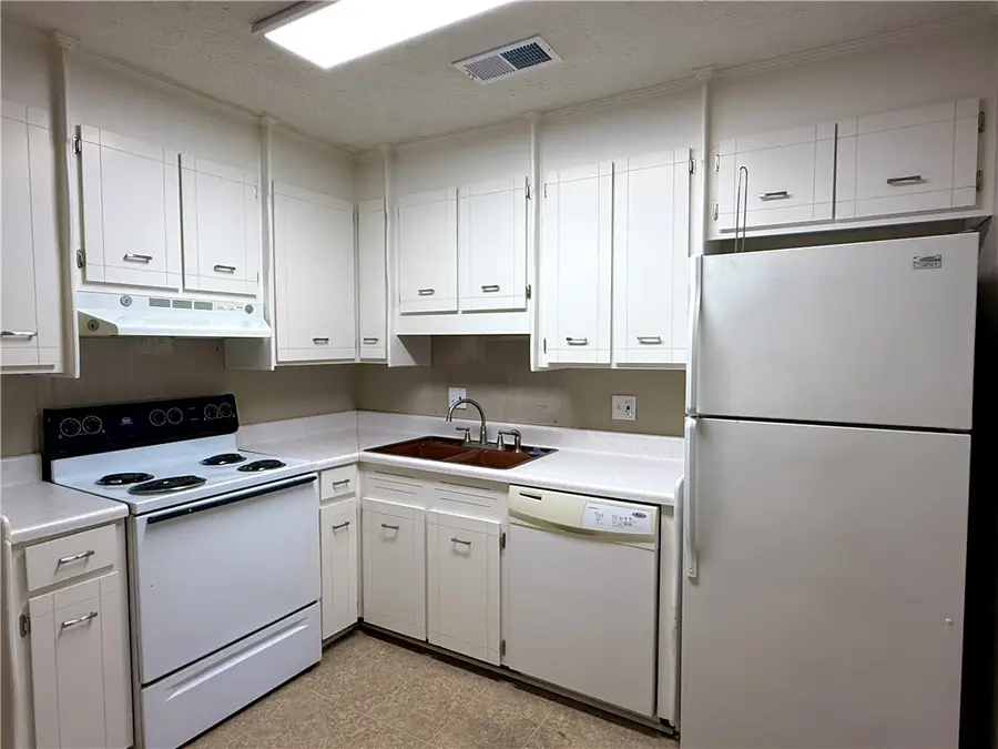 100/102 Oak Street, Auburn, AL 36830 - #3