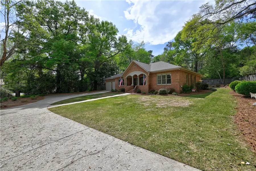 865 E University Drive, Auburn, AL 36830 - #2