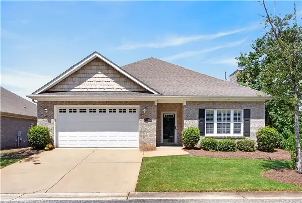 1622 Professional Parkway #12, Auburn, AL 36830