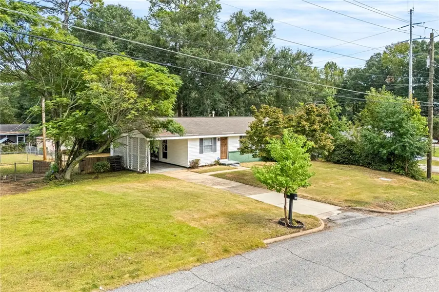 1002 Wallace Avenue, Opelika, AL 36801 - #2