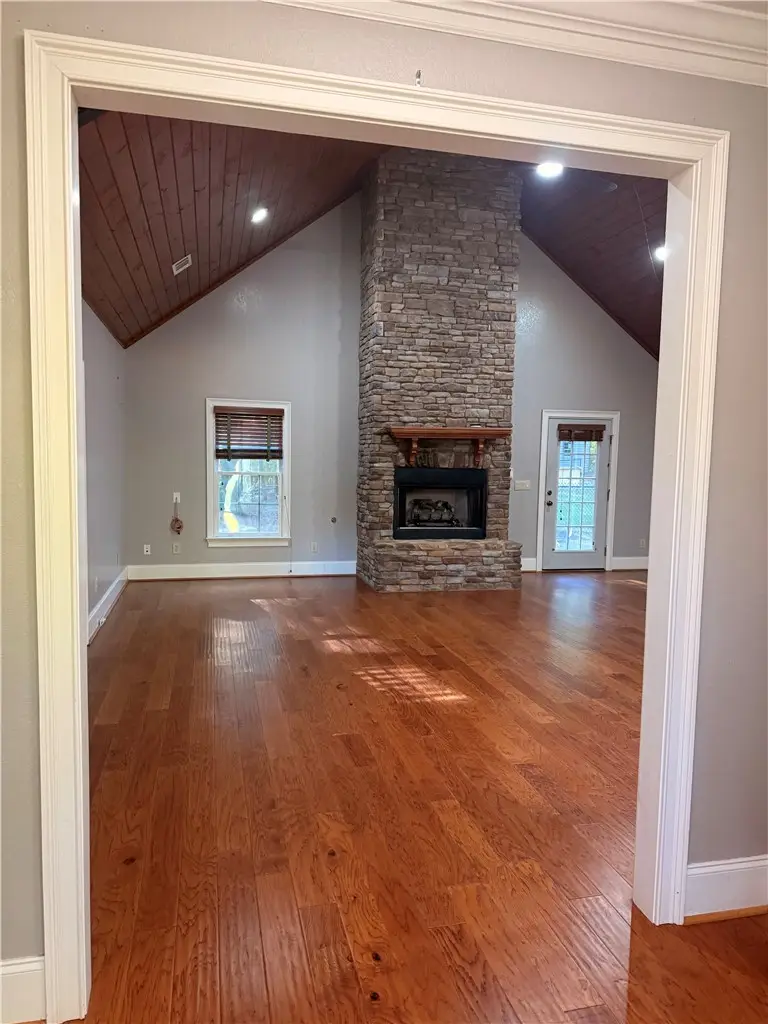 8943 Lee Road 379, Valley, AL 36854 - #3