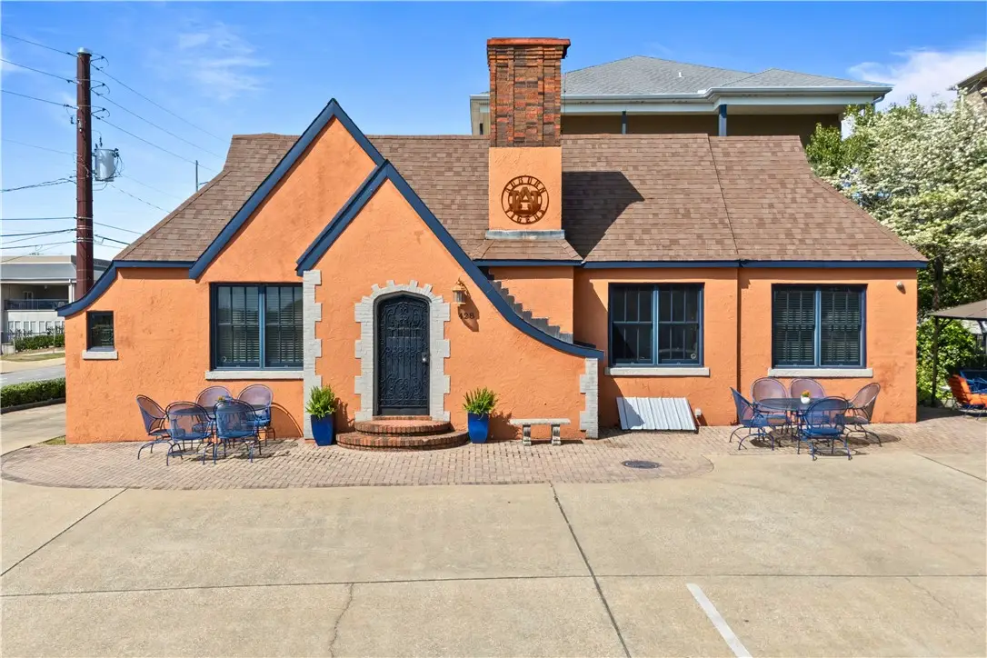 428 W Magnolia Avenue, Auburn, AL 36832 - #1