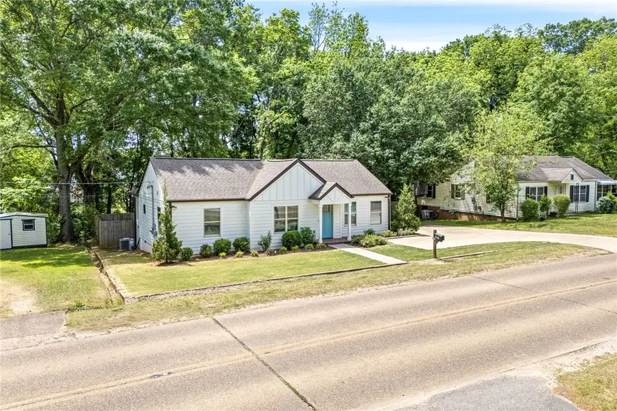 1207 Fitzpatrick Avenue, Opelika, AL 36801 - #3