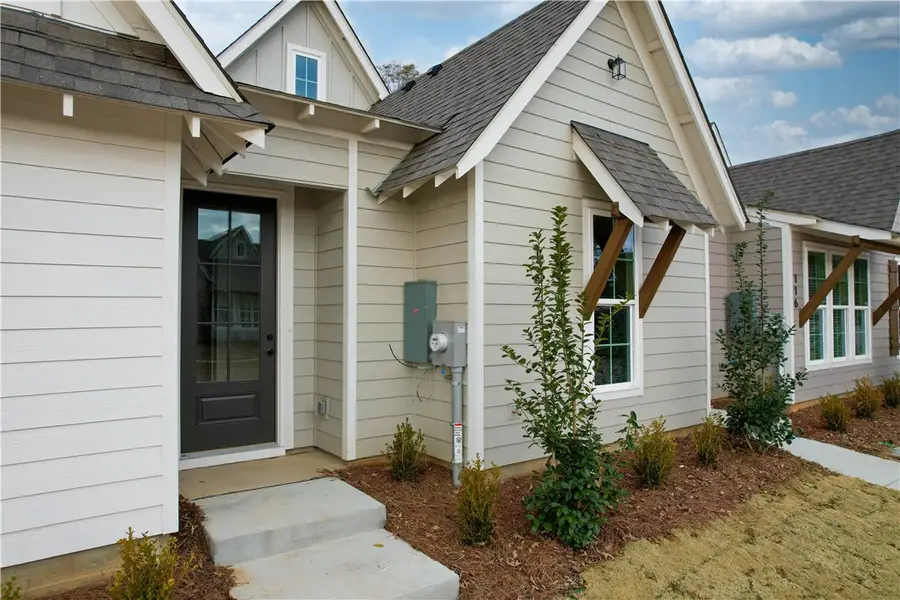 138 Summer Street, Opelika, AL 36804 - #2