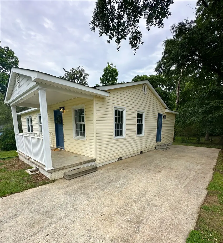2305 Stone Street, Opelika, AL 36801 - #3