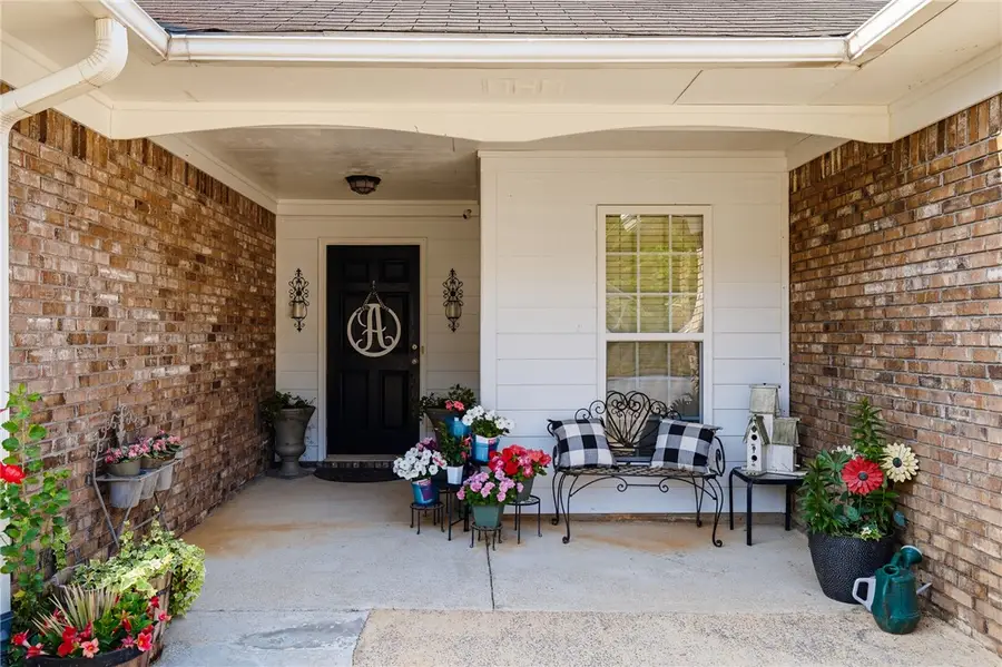 211 Cove Creek Drive, Opelika, AL 36804 - #2