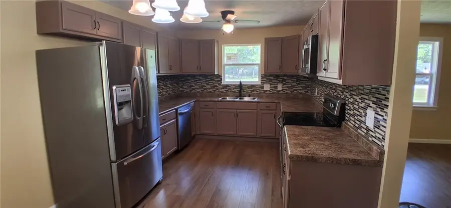 1184 County Road 189, Valley, AL 36854 - #3